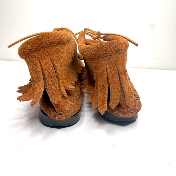 MINNETONKA Classic Fringe Lace Up Ankle Hardsole Moccasin Boots Womens 6 Brown - Picture 3 of 8